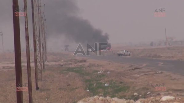First footages from the ongoing clashes in Sinjar between Ezidi YBŞ fighters against the attacking KDP Rojava Peshmerga  