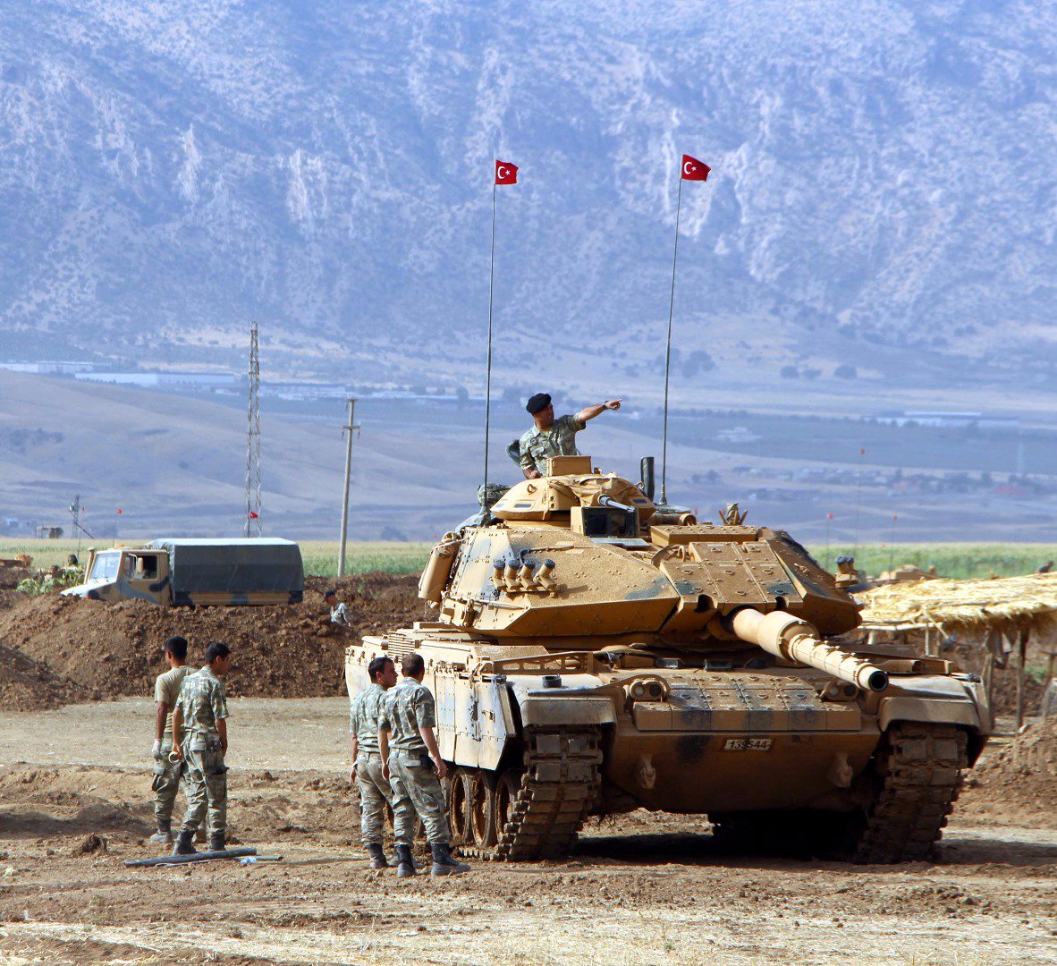 Photos from the continued Turkish Army drill on the border with Iraqi Kurdish Region today.   