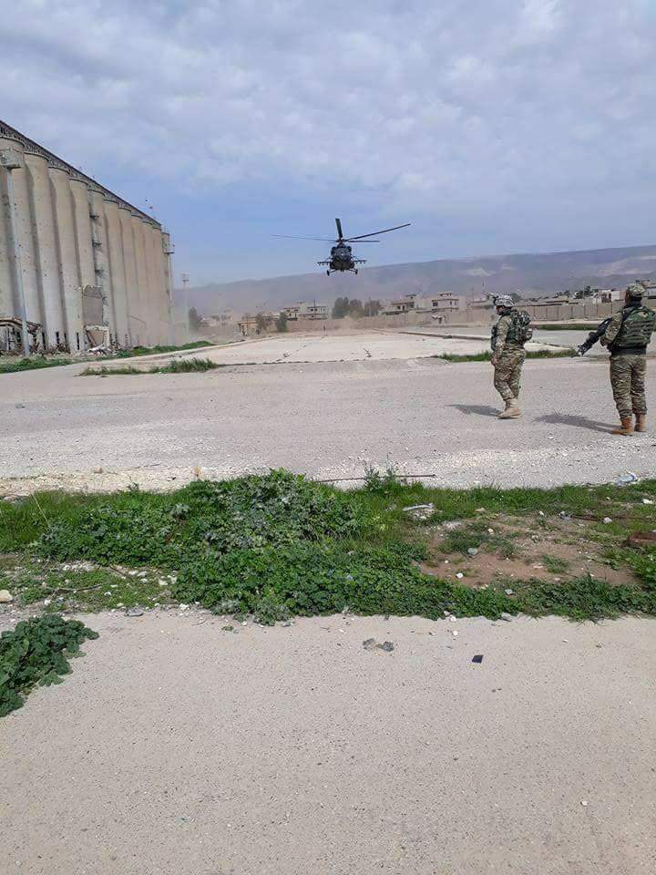 Arrival of Iraqi top generals in Shingal today. Iraqi army on the ground accompanied several Member of the Ministry of Defense in Sinune and Khanasor. At the checkpoints, which was handed over, the flags of the PKK and YBŞ were taken down and replaced.