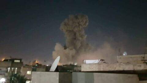 Die schwere Explosionen in Sadr Stadt Bagdad. Die Anzahl der getöteten und verletzten Personen.