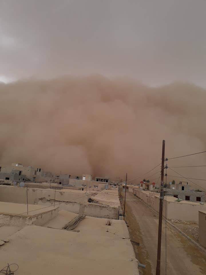 A sandstorm hits the Sinjar area.   