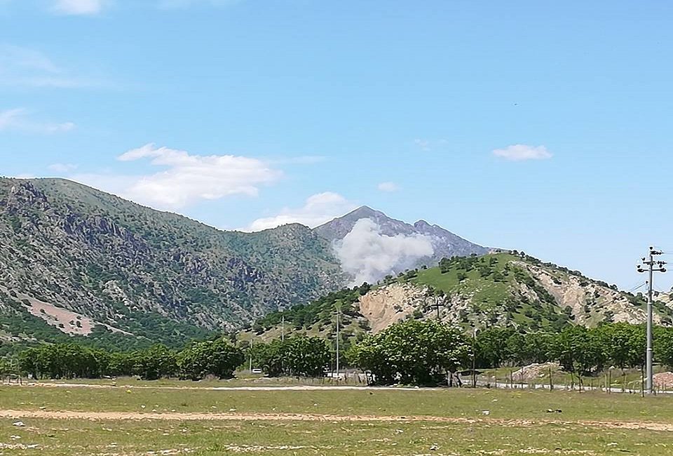 Turkish warplanes bomb foothills of Qandil Mountain, say authorities  