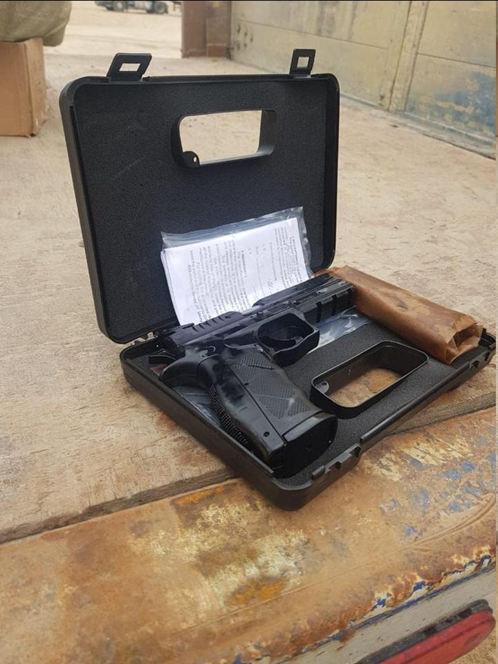 Iraq: 1000+ Ukrainian Fort-19 9x19mm pistols apparently seized by Iraqi Border Police, from a container apparently marked as Bicycles.  The serials are even still visible, come in the full packaging and a spare magazine