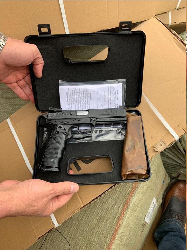 Iraq: 1000+ Ukrainian Fort-19 9x19mm pistols apparently seized by Iraqi Border Police, from a container apparently marked as Bicycles.  The serials are even still visible, come in the full packaging and a spare magazine