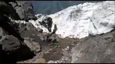 Video shows Turkish army sweeping the Iraqi-Turkish boarder during the #PenceOperation against PKK.