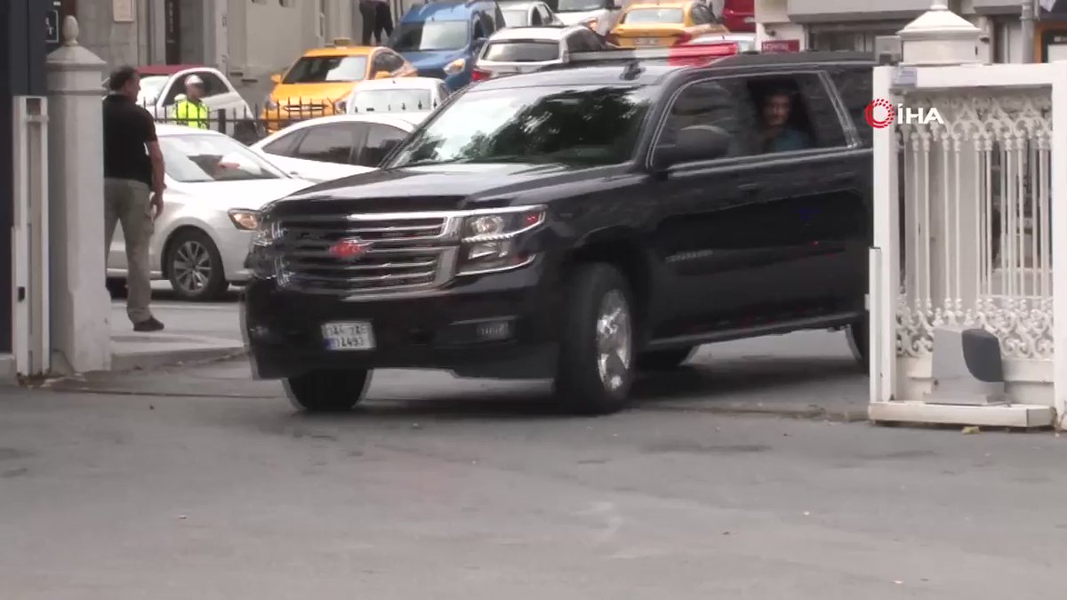 Kurdistan region's president Nechirvan Barzani convoy has Just arrived to Dolma Bahche Presidential Palace in Istanbul and welcomed by Turkish President Erdogan