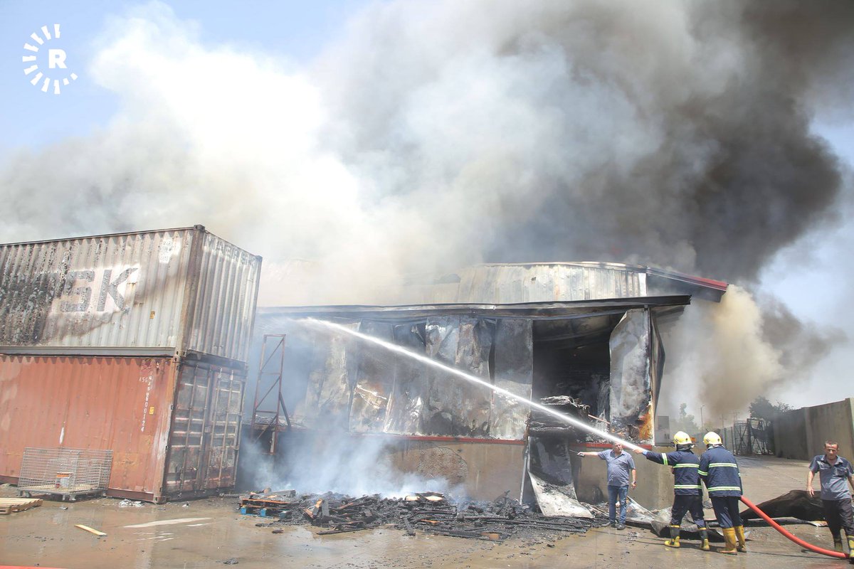 A shopping complex has caught fire in a residential area in the west of Erbil. Firefighters are on the scene. No casualties reported so far   