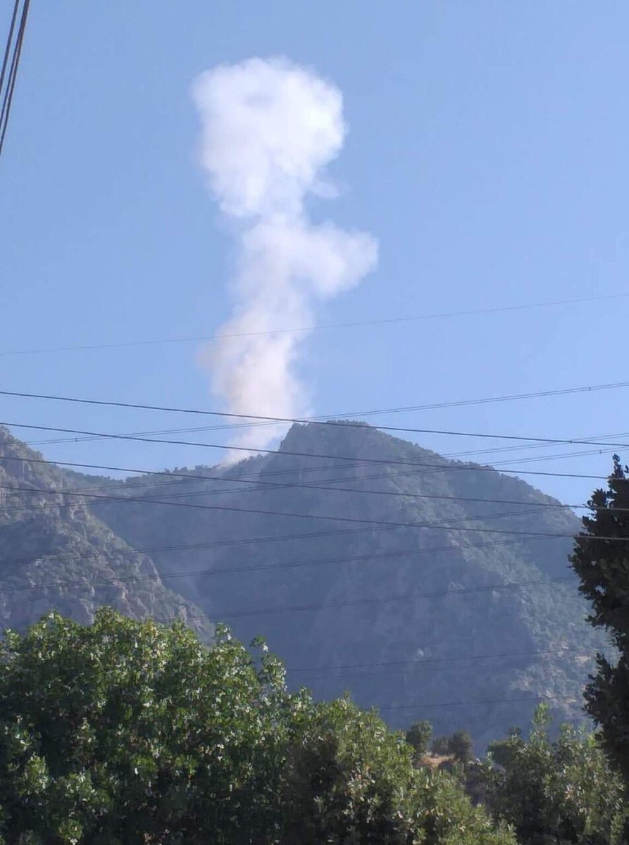 Turkish warplanes heavily bombarding PKK bases in Matina mount, NE Duhok