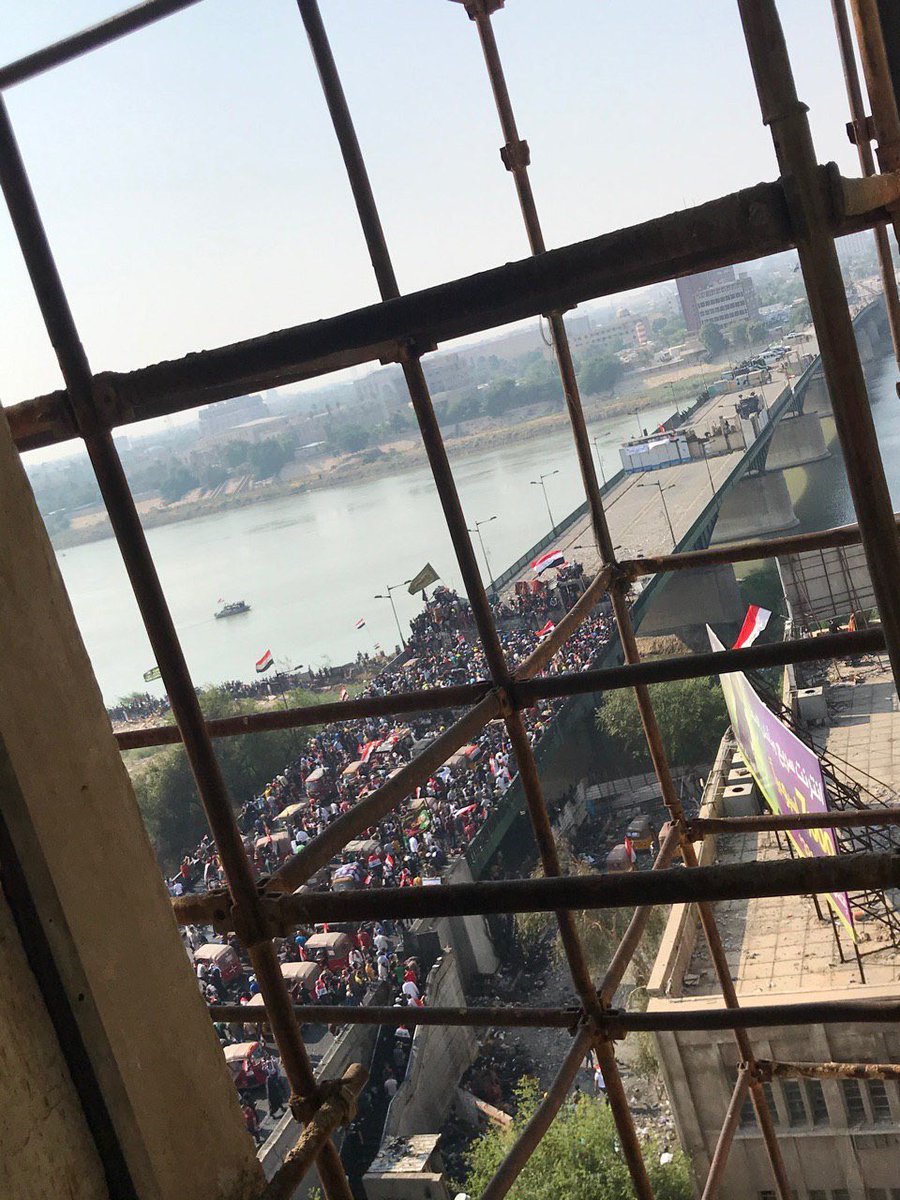 Tahrir Square and Al-Jumhuriya bridge today
