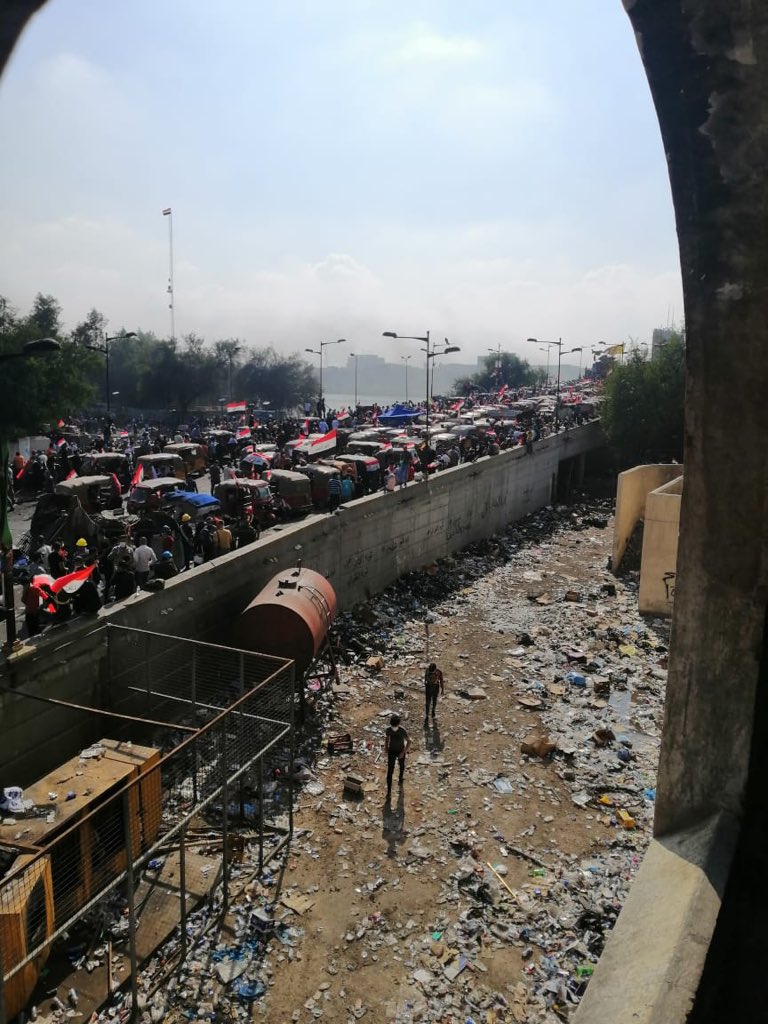 Thousand of Iraqis in Tahrer Square, and Dozens of tuk- tuk on the Jomhorya bridge leading to the Green zone