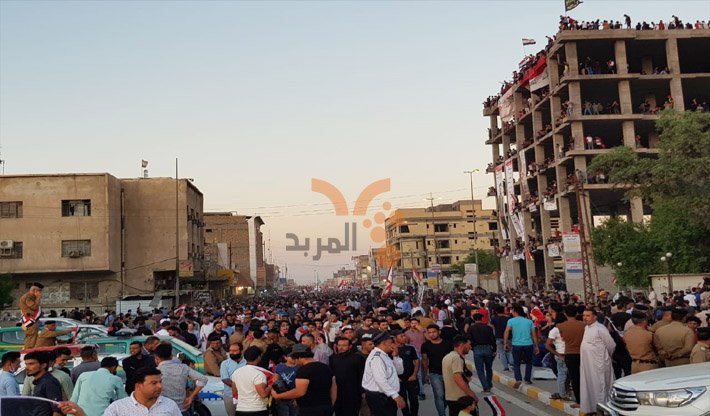Dhi Qar reporter: sit-in witness the atmosphere of celebration and fireworks