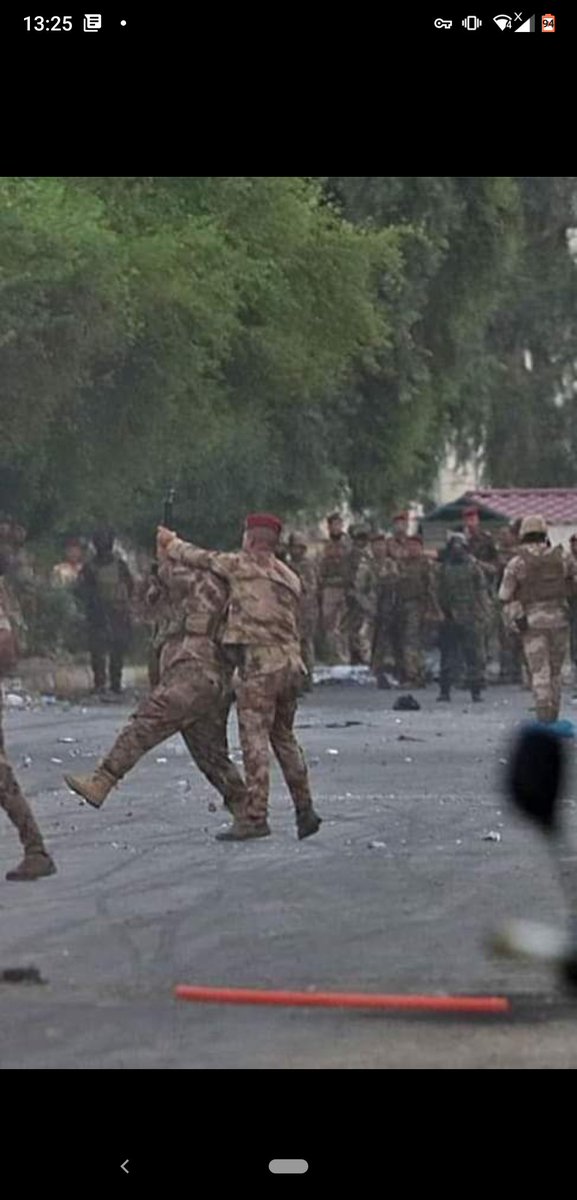 Demonstrators of Umm Qasr in Basra close the port of Umm Qasr, and the Marine Infantry Brigade expels the riot police - Many wounded and there are two serious cases