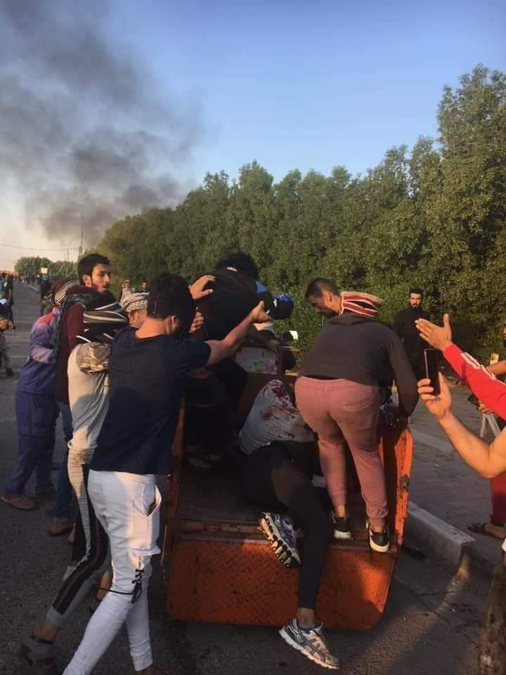 Demonstrators of Umm Qasr in Basra close the port of Umm Qasr, and the Marine Infantry Brigade expels the riot police - Many wounded and there are two serious cases