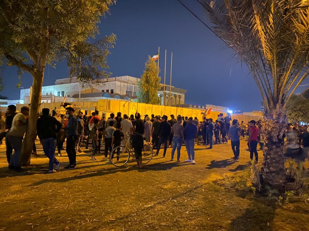 Demonstrations in Karbala demand the expulsion of the Iranian consulate