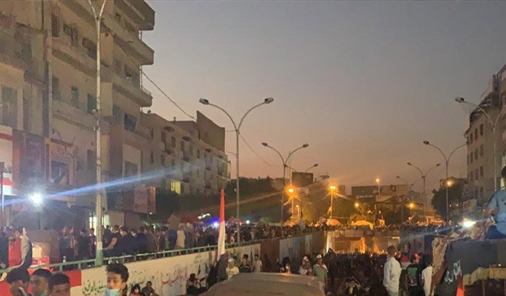 Civilian activist: masked forces dressed as Swat suppress the demonstrators at bridges leading to the green zone