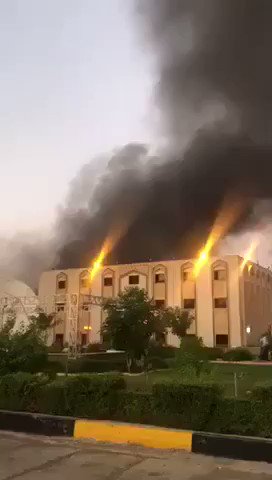 Entry of demonstrators to the building of radio and television (headquarters of the Iraqi channel) in Salhiya, reports indicate that the demonstrators are still besieging the building. 