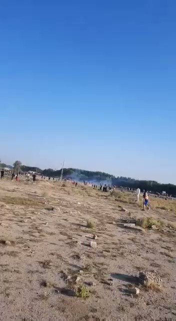 Security Forces intensively firing tear gas canisters, live bullets to disperse protesters nearby Basra's Umm Qasr port. Casualties reported.