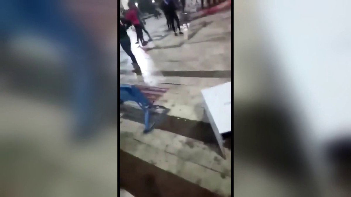 Burning tents of demonstrators in Basra