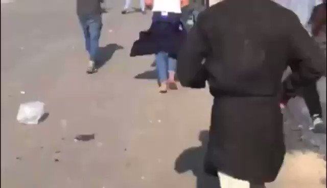 One demonstrator killed, other injured in the city of Basra
