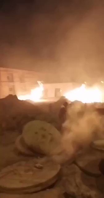 Tonight angry protesters burned down the new Governorate building in Nasiryah city in Dhi Qar province. This actions comes after security forces killed at least 5 protesters today morning in the city.   