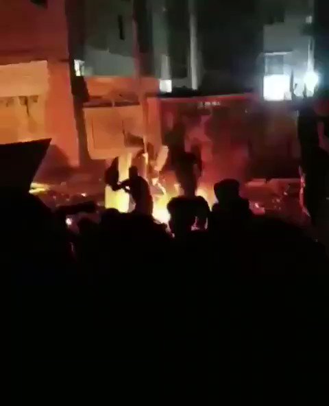 Karbala. Riot forces thrown Molotov cocktails at demonstrators in the municipality neighborhood.