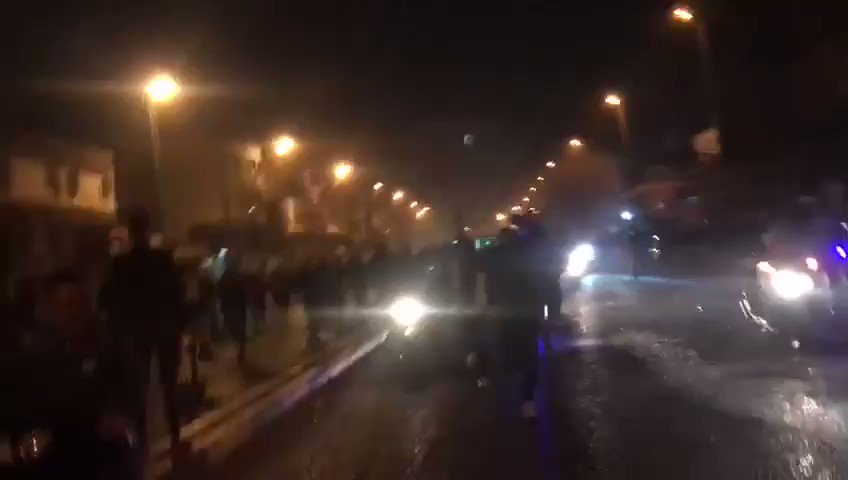 From Najaf: Iraqi protesters celebrating after setting fire to Iranian consulate. Curfew have been declared by local authorities 