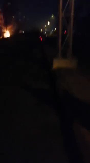 Snipers deployed on the roofs of buildings in the city of Najaf