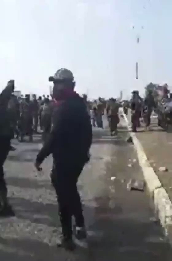 Dhi Qar. Live shooting at demonstrators in The City of Nasiriyah.