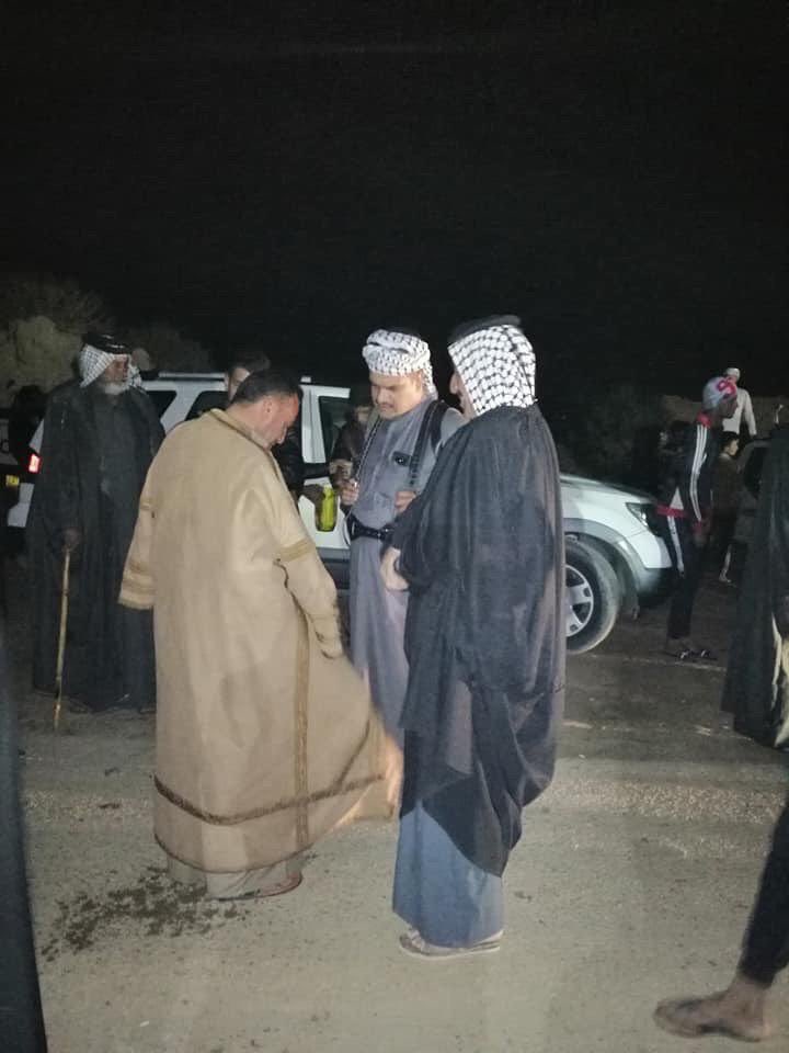 Tribal fighters deployed in the city of Nasiriyah after the withdrawal of the security forces and local government. 