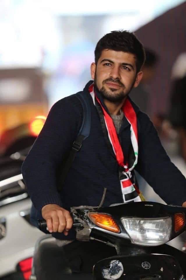 Photographer Ahmed Muhanna Al Lami was killed in Khulani Square by militiamen who attacked the protesters today