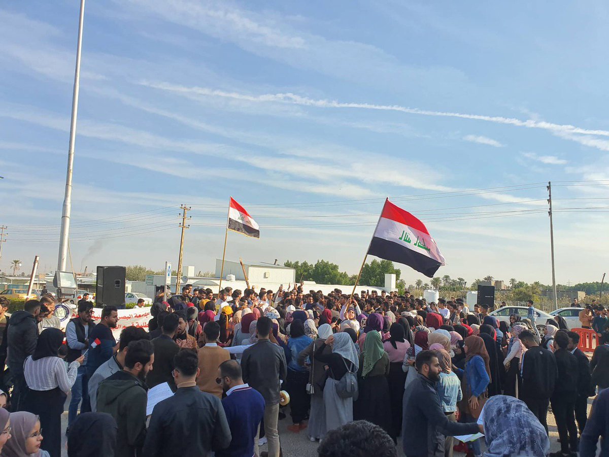 Students sit-in at Basra University, Karmat Ali College Complex