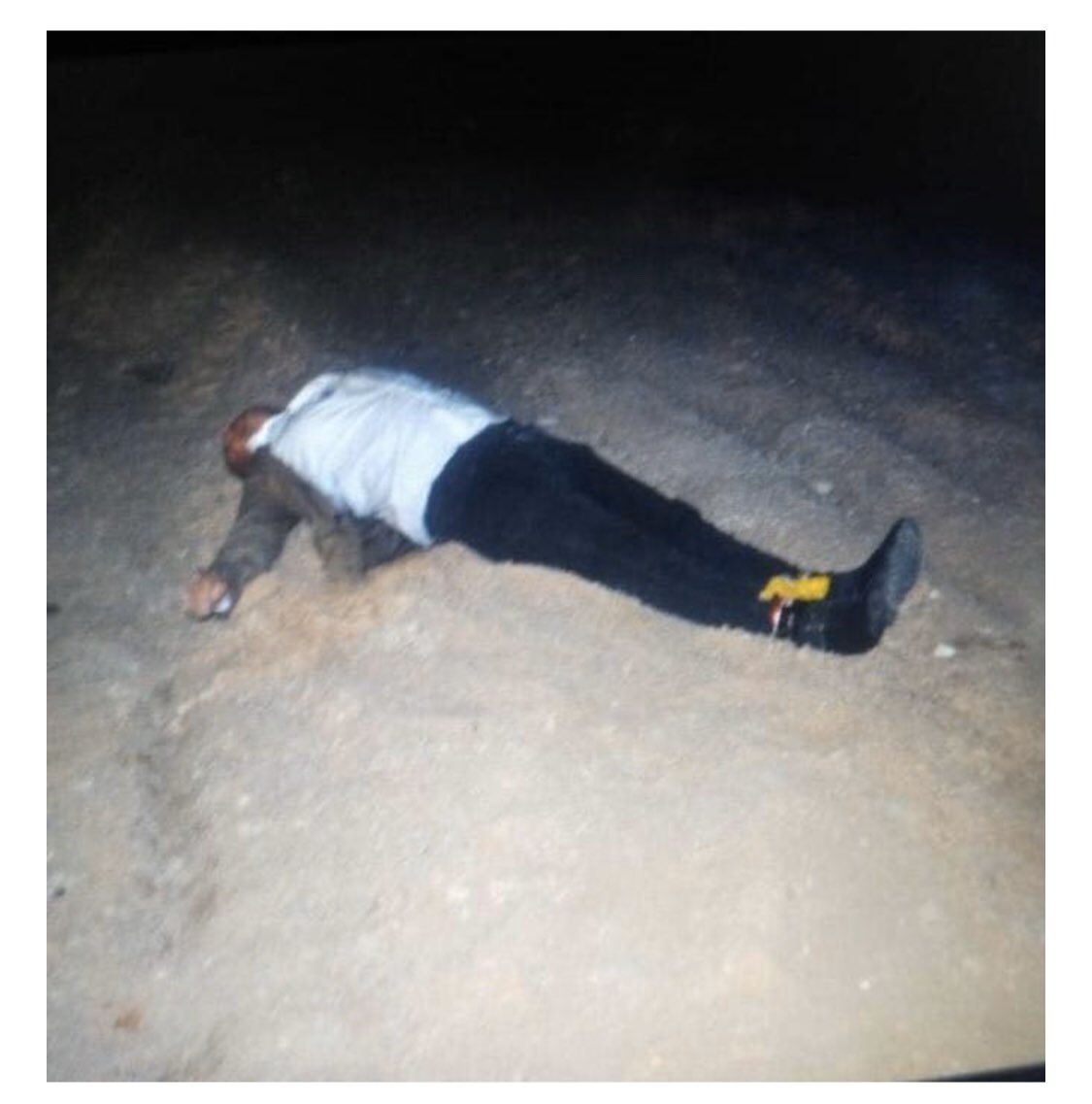 Bomb disposal bureau of Diwaniya province announced its units had successfully dismantled a bomb forcefully tied to a handcuffed kidnapped civilian by unknown armed men