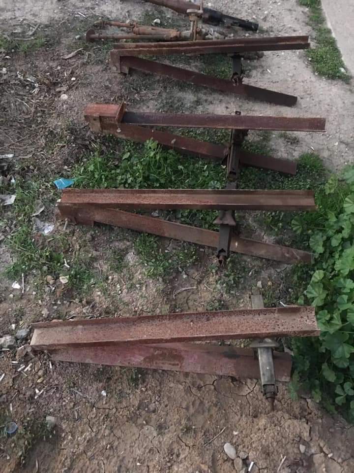 Weapons seized by ERD in Abu Saida. 6 people also arrested.  Imagine that