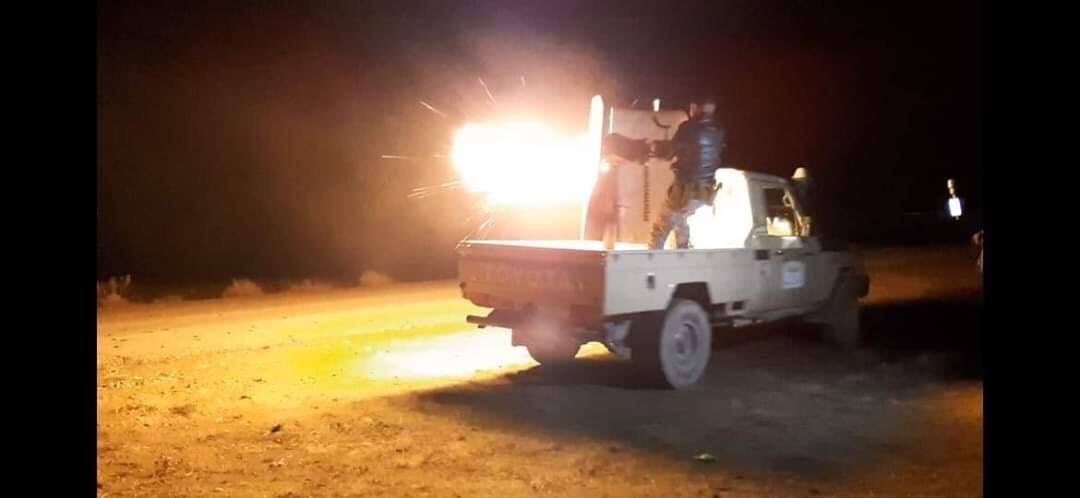 ISIS militants attack areas south of Mosul and Iraqi Hashd 44th brigade destroyed them with support from Iraq Army Aviation   