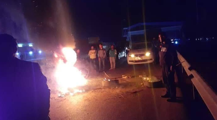 Tarmiyah tribes cutting the Mosul-Baghdad road tonight