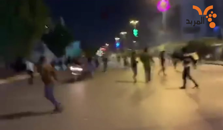 Confrontations between the demonstrators and the security forces at the Karbala sit-in square