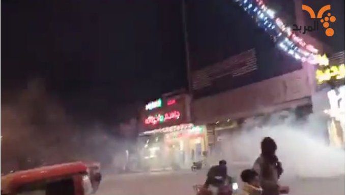 52 injured due to clashes between demonstrators and security forces in Karbala and Wasit
