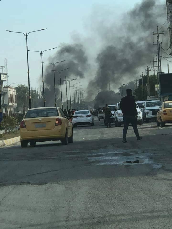 Protesters in Kut Iraq set up road blocks this morning