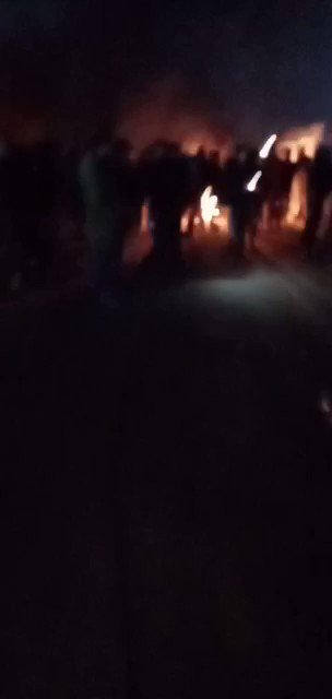 Baghdad: Protesters block the main roads in the Al-Ubaidi area