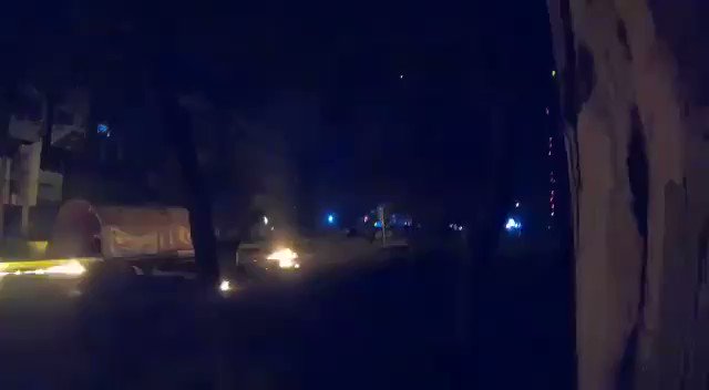 Chaos tonight in Karbala as security forces are using excessive forces to disperse & push back protesters from the streets in the city. After more than 110 days of protests in Iraq, protesters are still witnessing brutal crackdown from security forces