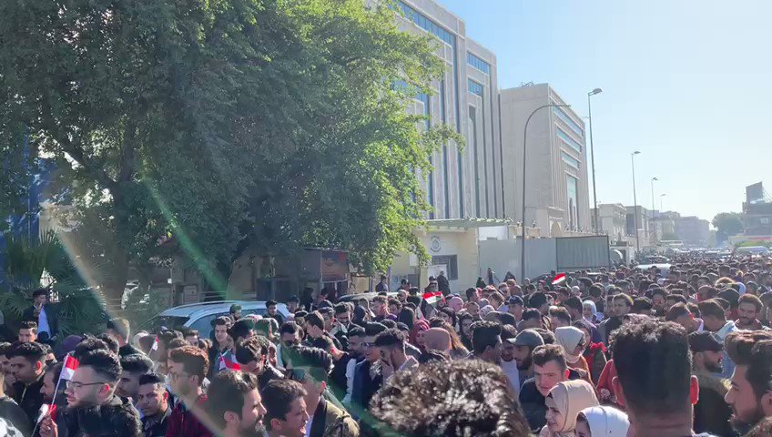 Students of Al-Israa and Al-Mansour colleges in Baghdad joined the protest today, numbers have swelled again and the departure of Sadrists does not see to have a real effect on the ground