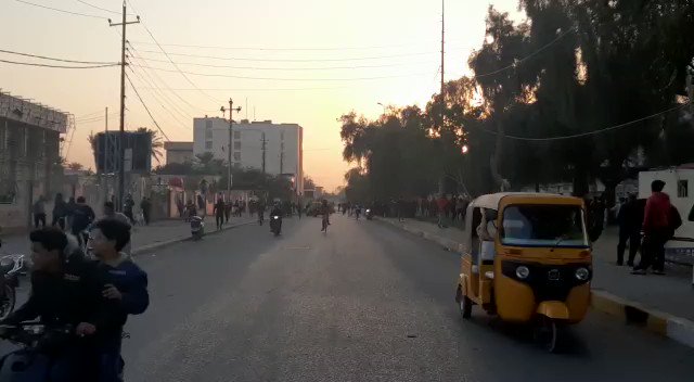 Police and plain clothes militia attack demonstrators in Karbala