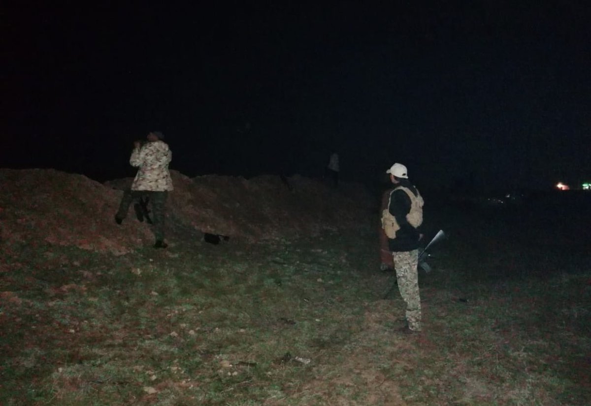 ISIS sleeper cells attacked a frontline of the PMF in Al-Khatheer desert in southern of Nineveh province tonight. The PMF released those photos while the PMF militants were on clahes with the ISIS sleeper cells militants. Casualties still unknown.