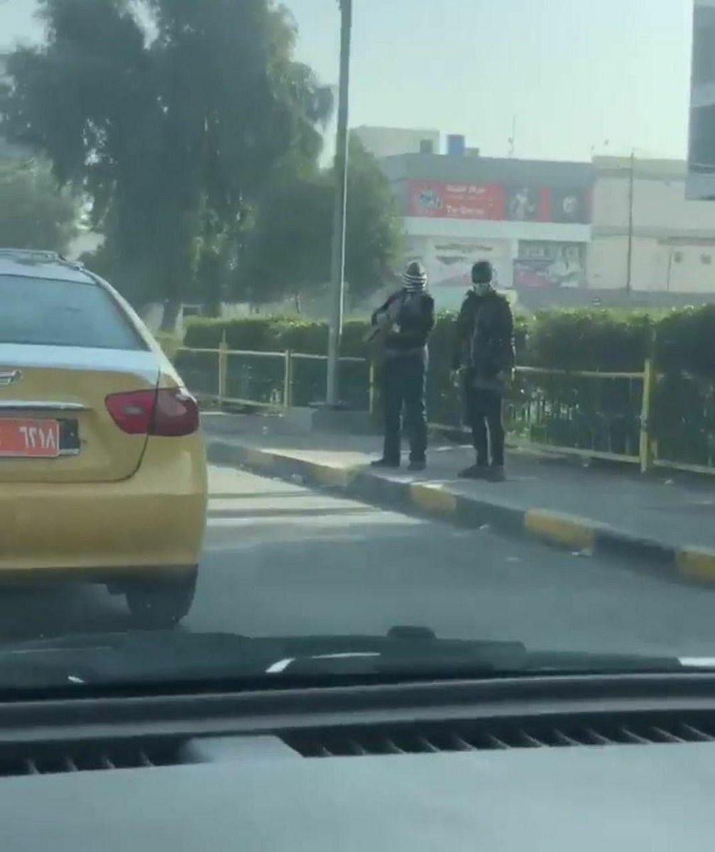 Armed militias affiliated with Muqtada Al-Sadr have spread in the streets of Al-Najaf Governorate, southern Iraq.