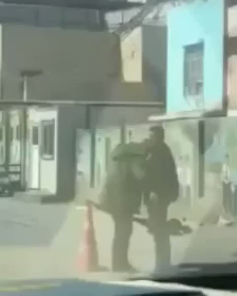 Sadr militia searches citizens in Najaf, southern Iraq