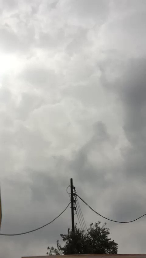 Rocket shelling targets the Taji base, which hots U.S. forces, the video the moment a missile landed