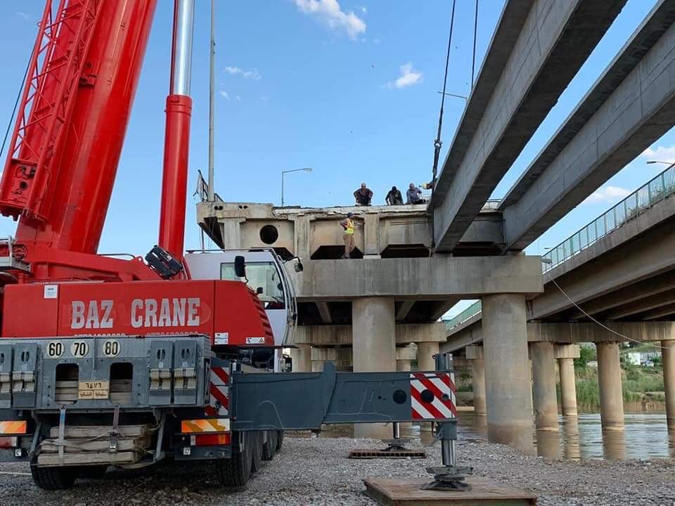 Reconstruction of Altun Kupri (Prde) bridge linking Kirkuk and Erbil continues.   The bridge was destroyed on October 16, 2017 when clashes erupted between Kurdish and Iraqi forces