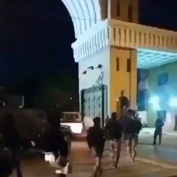 In Baghdad, video of PMF (Hashd) withdrawing from Green Zone after release of PMF members detained by Counter-terrorism service