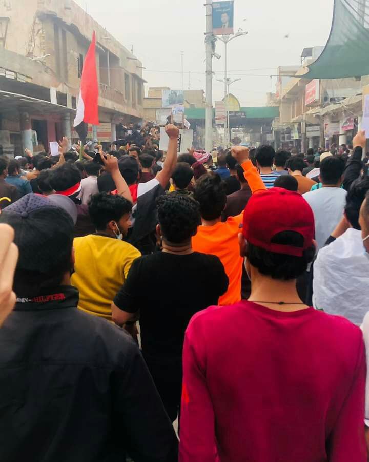 Thousands launch major protests in Samawah - Muthanna.  At this time, the provinces of central & southern Iraq are going out with angry protests due to the assassinations & kidnappings of activists