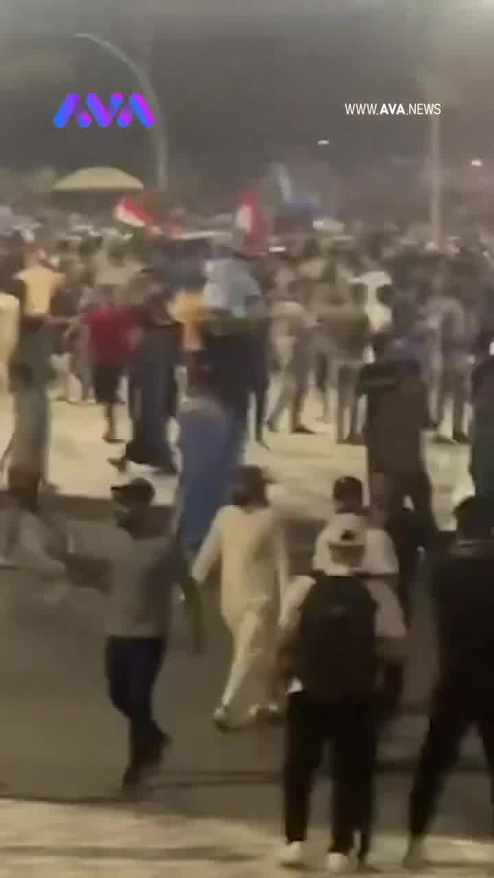 Tensions erupt in Kirkuk over appointment of the new governor and security forces beat demonstrators with sticks  - source AVA